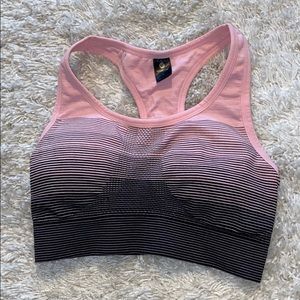sports bra